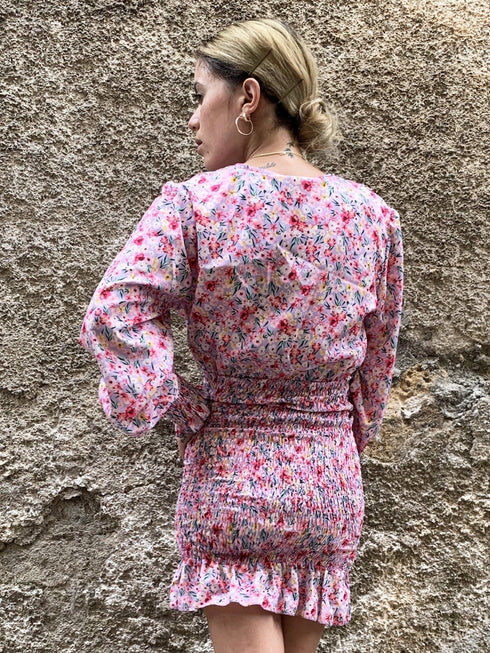 Abito fantasia floreale arricciato con scollo profondo